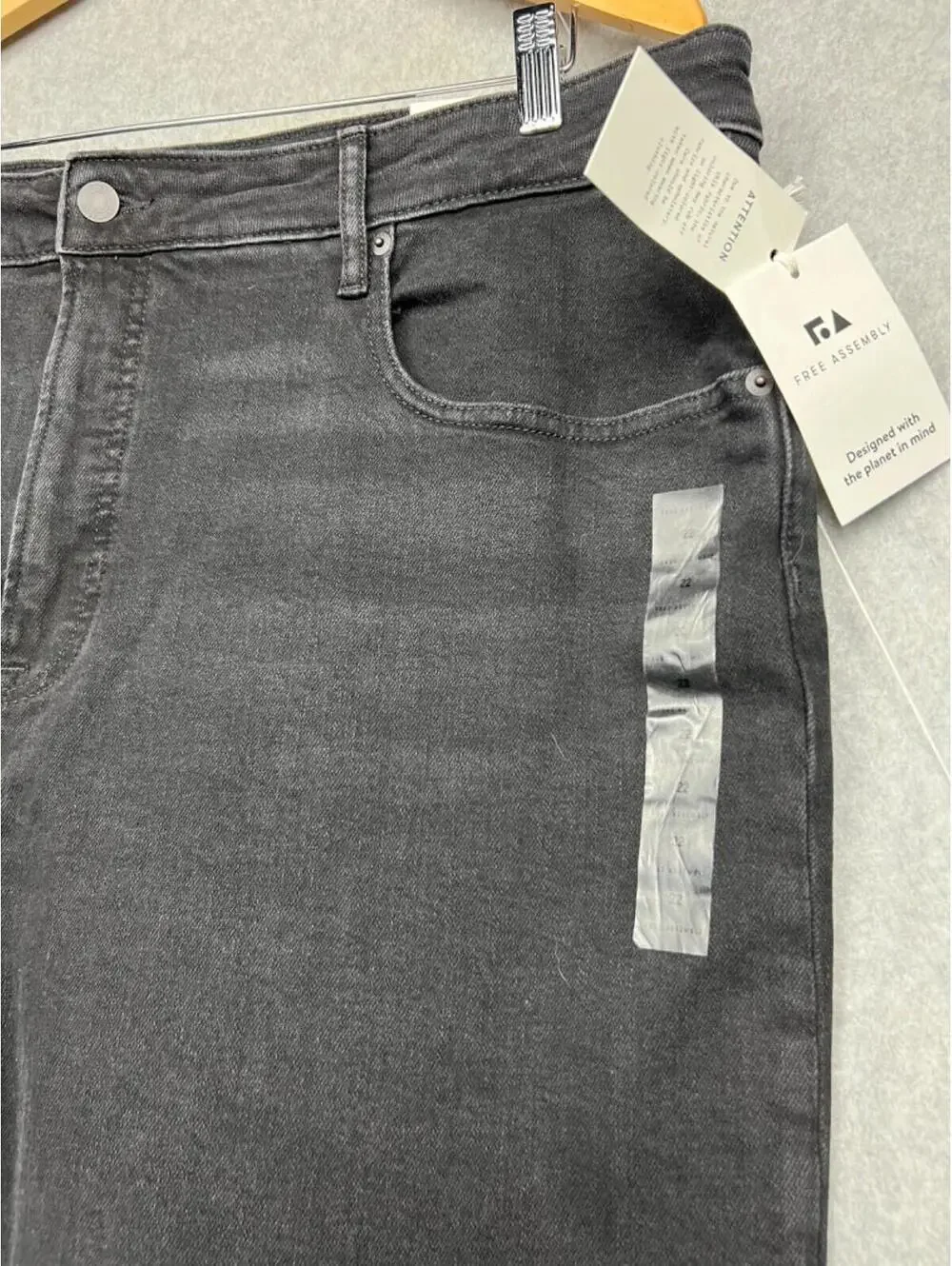 Free Assembly Jeans Womens Plus 22 The Original 90'S Straight Black Inseam 28''